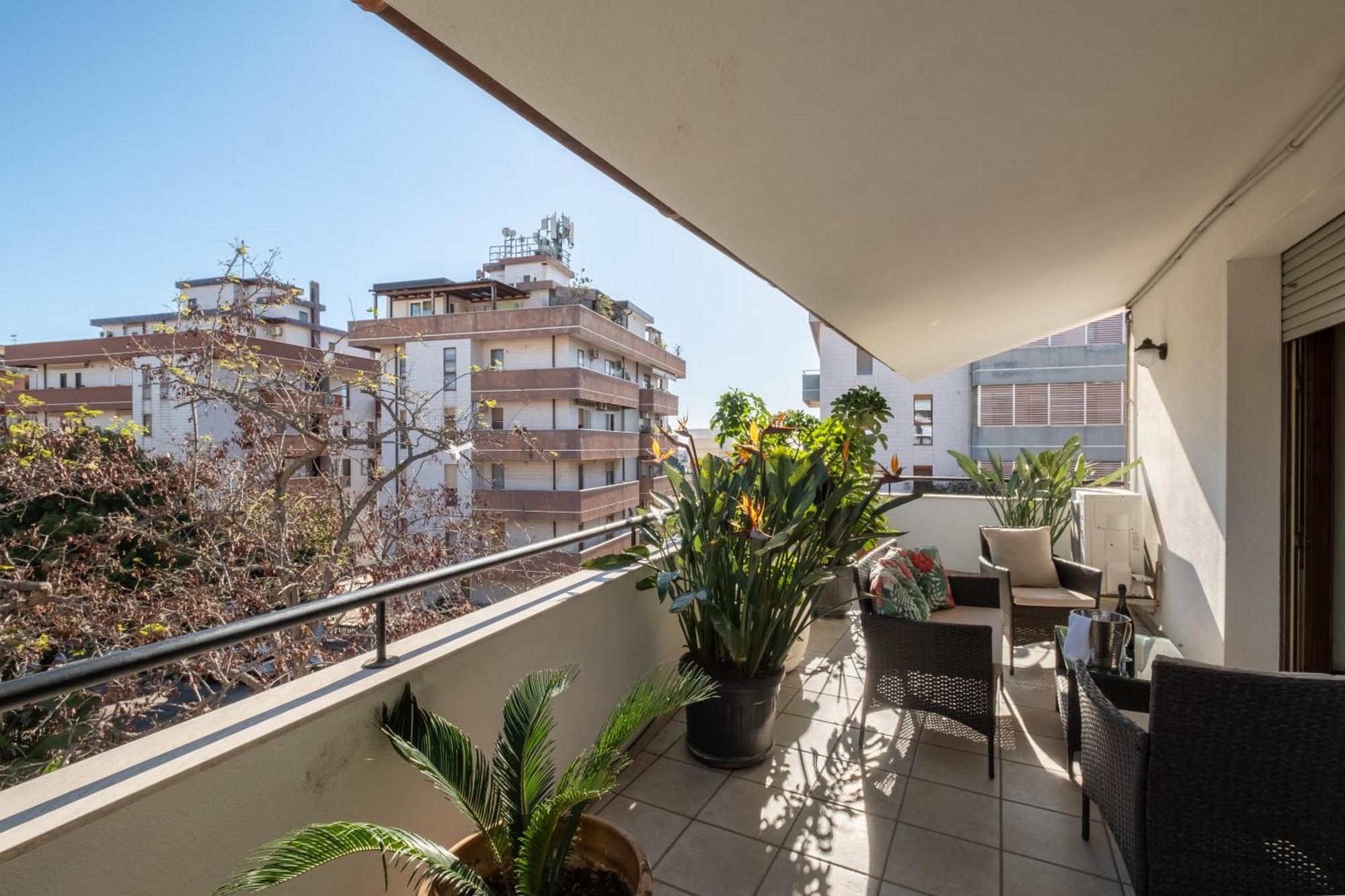 Elegante Villa Lu' Centro Citta A 10 Minuti Dal Mare Cagliari Dış mekan fotoğraf