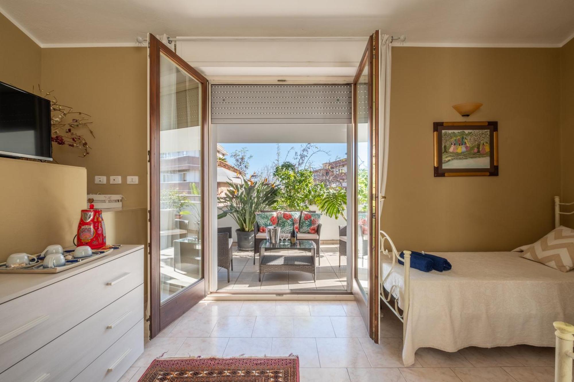 Elegante Villa Lu' Centro Citta A 10 Minuti Dal Mare Cagliari Dış mekan fotoğraf
