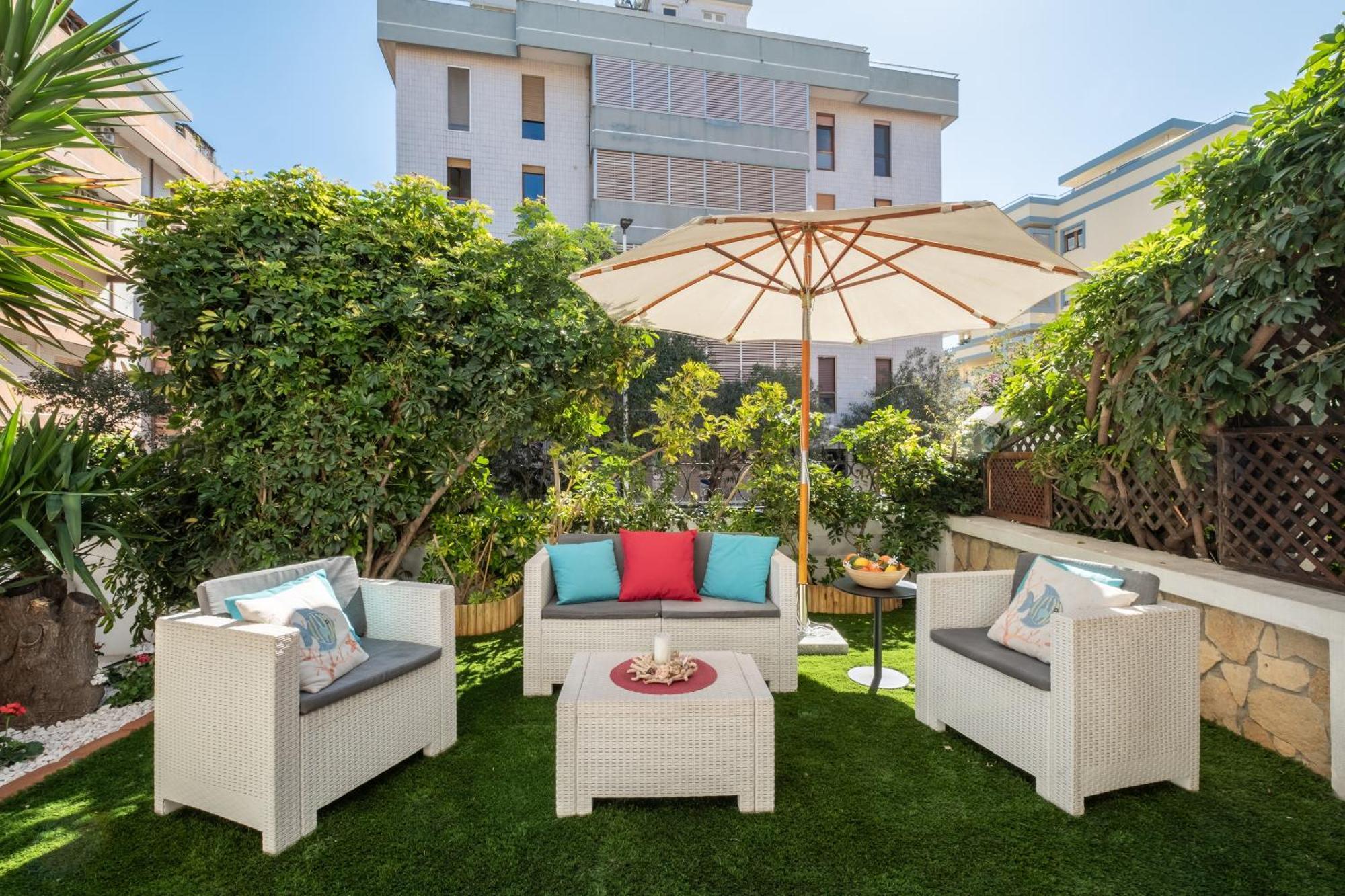 Elegante Villa Lu' Centro Citta A 10 Minuti Dal Mare Cagliari Dış mekan fotoğraf