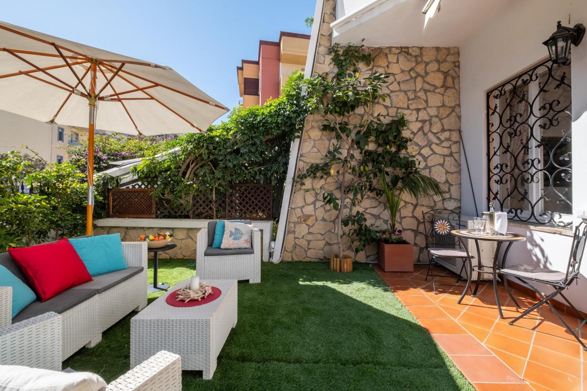 Elegante Villa Lu' Centro Citta A 10 Minuti Dal Mare Cagliari Dış mekan fotoğraf